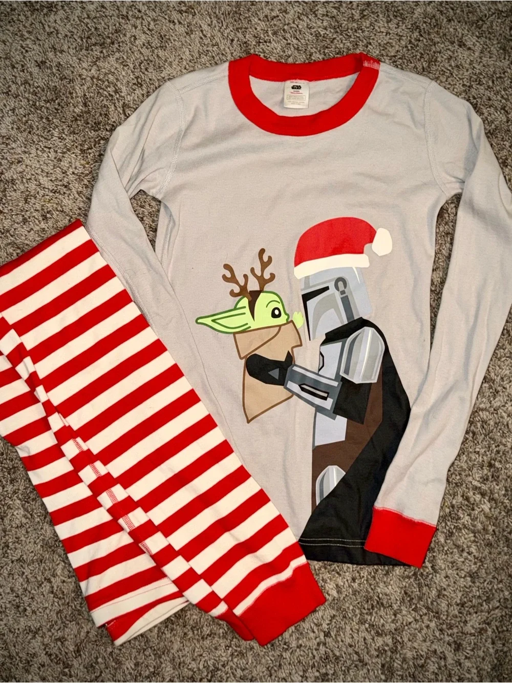 EUC Hanna Andersson Star Wars Mandalorian and Grogu Holiday Pajama Set